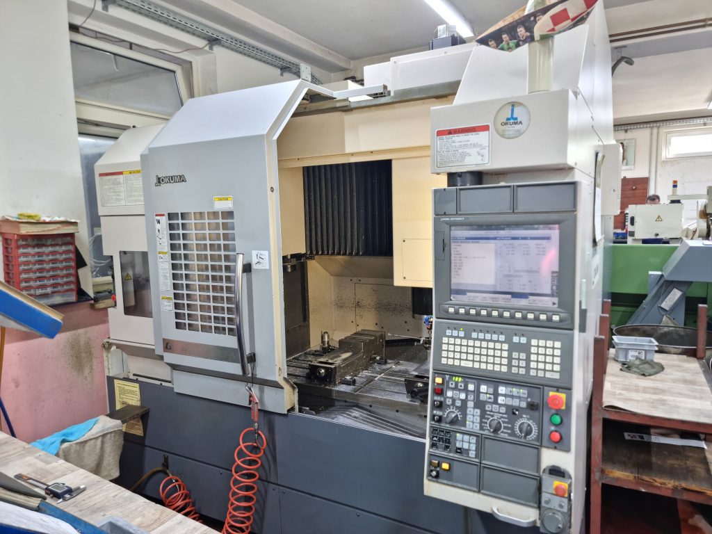 CNC vertikalni obradni centar OKUMA Genos M560 VA